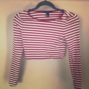 Red and white long sleeve crop top